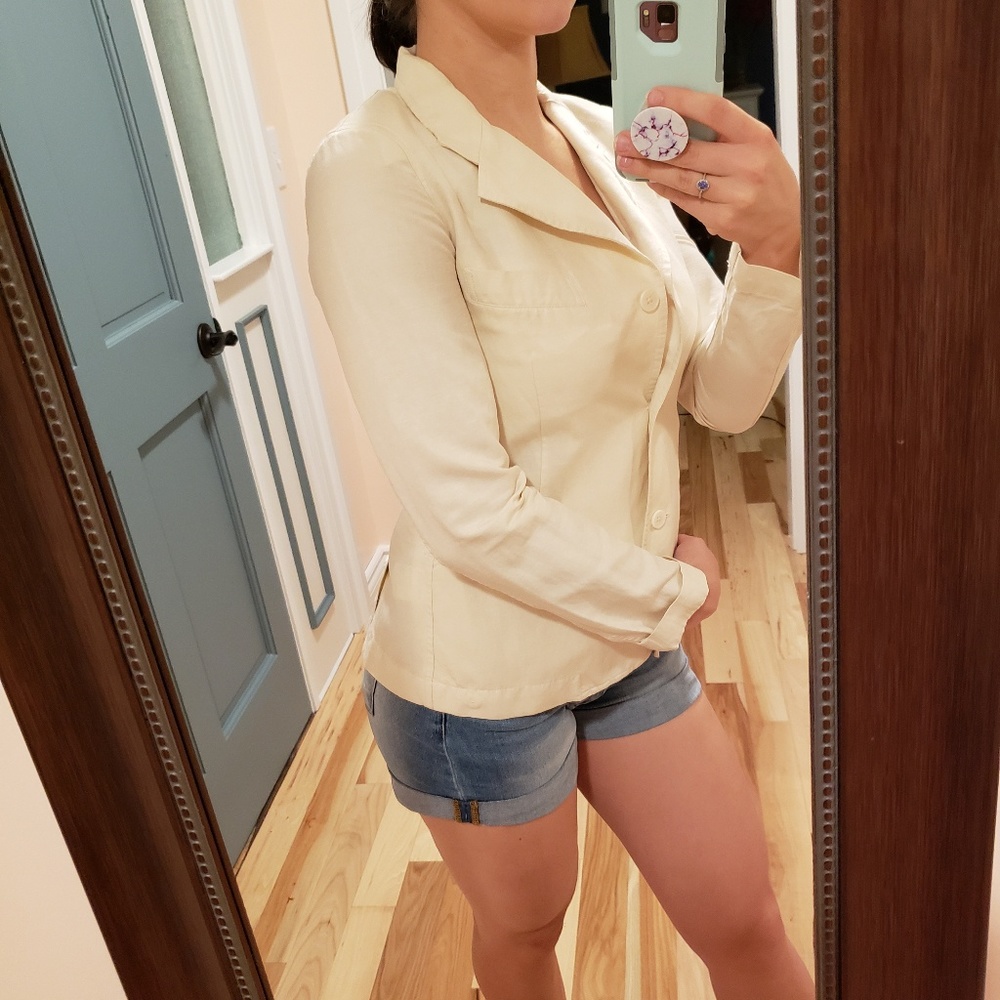 A STEAL! VINCE BLAZER SIZE 0